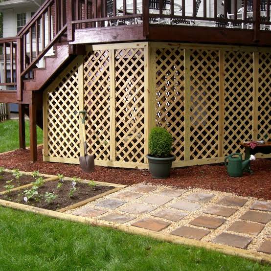 Adding Lattice to the Bottom of a Deck | HGTV