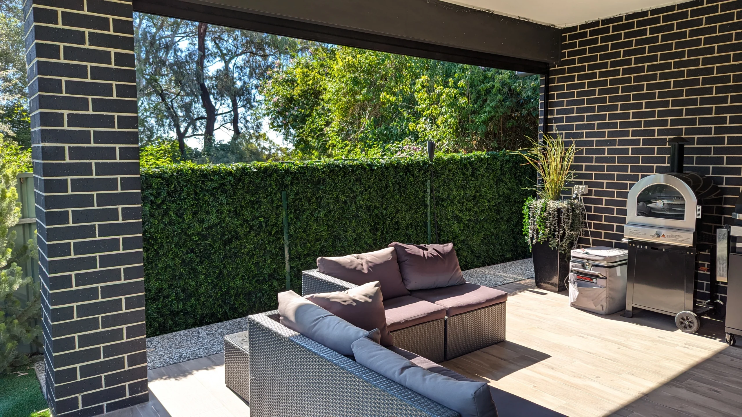 Artificial Green Walls