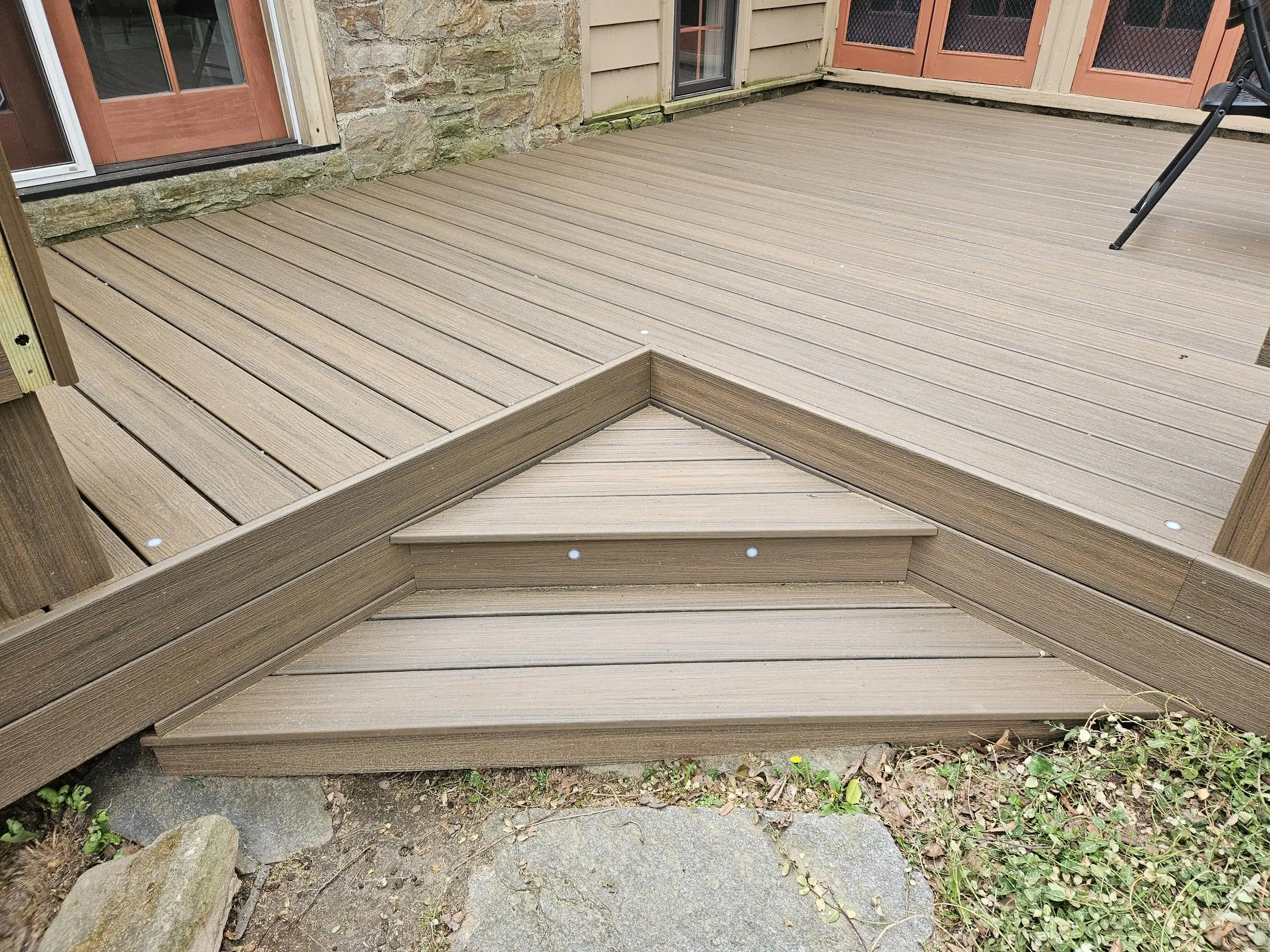 Cedar vs Composite Decking: Which Material Is Right for You
