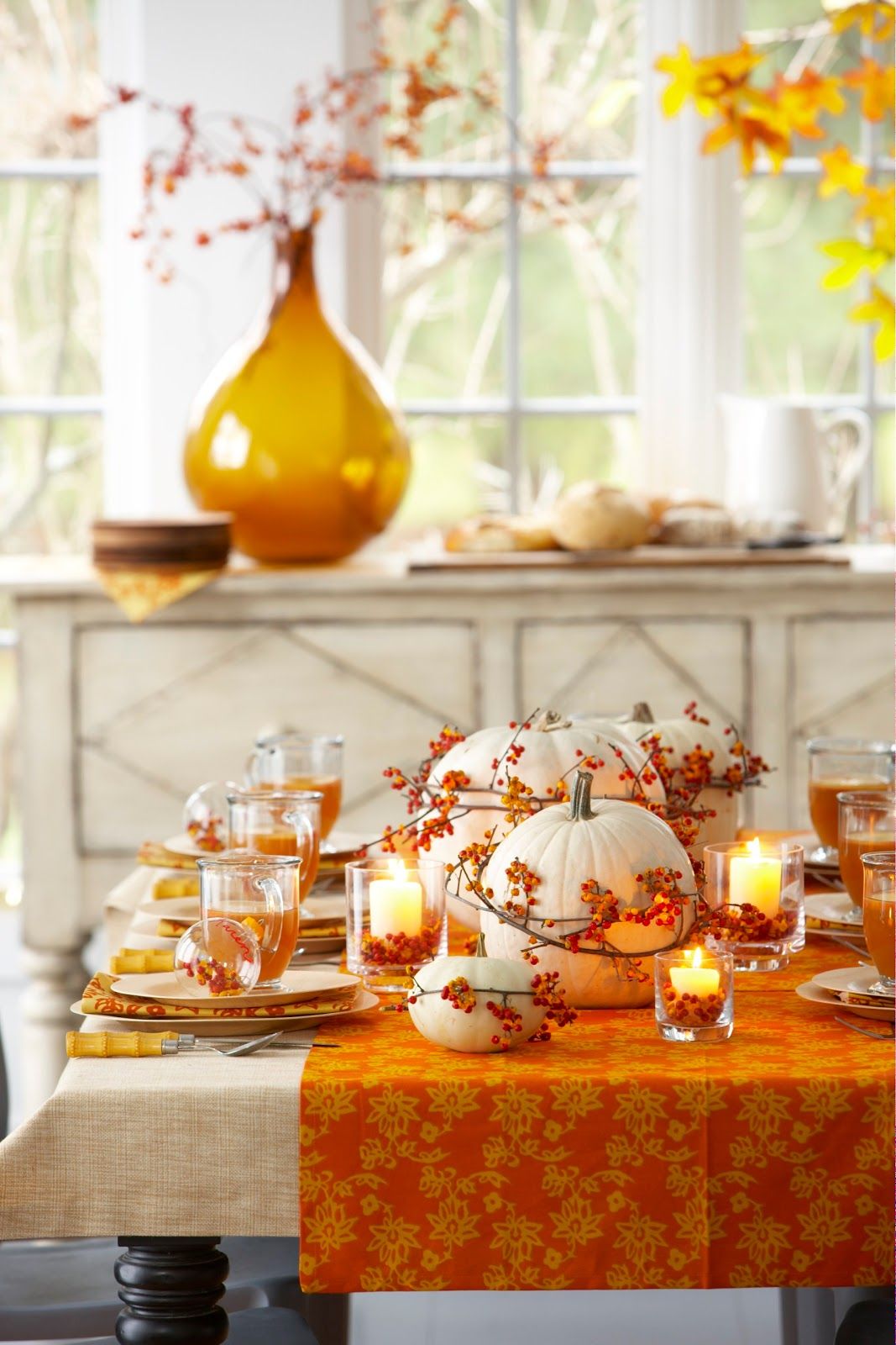 Charming Fall Table Decorations Give The Start To A New Season