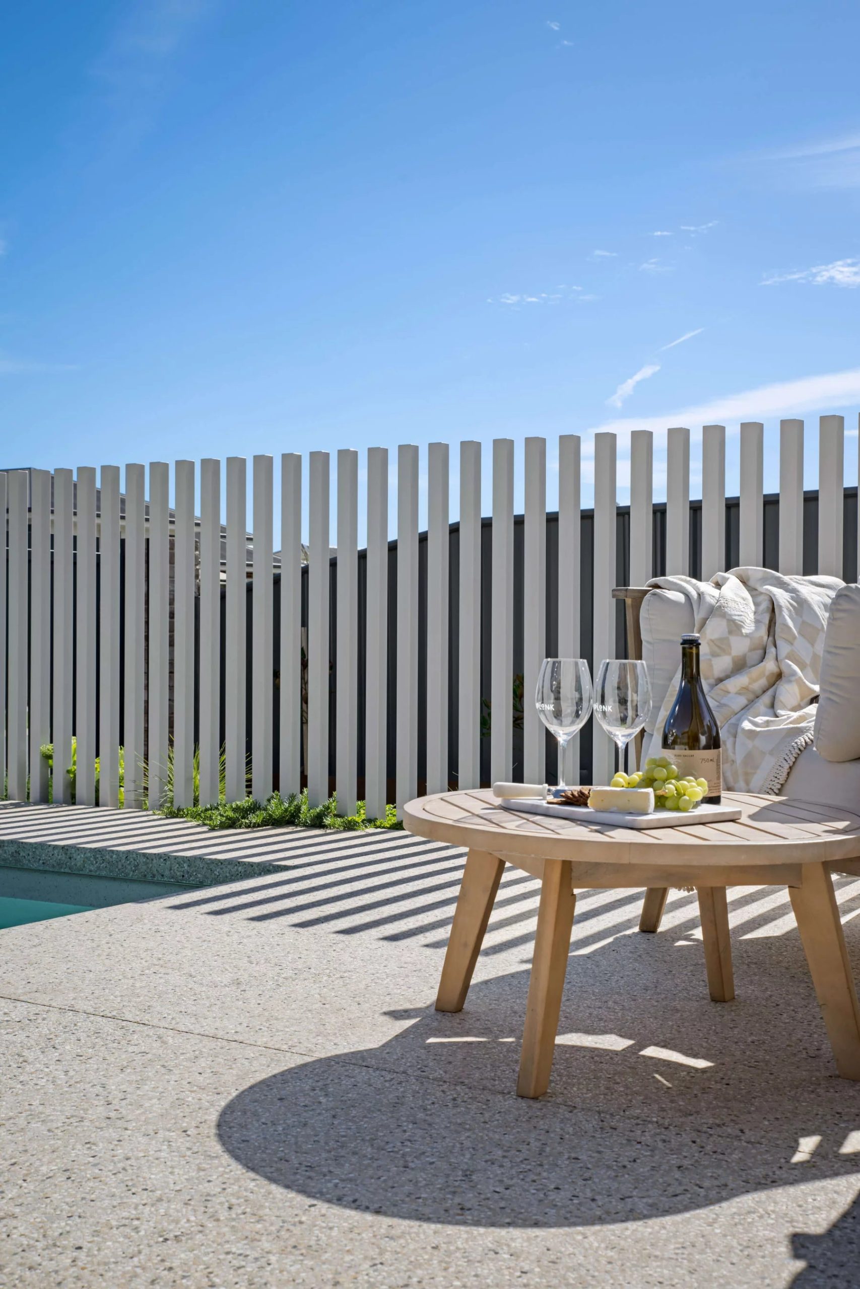 Contemporary' Vertical Balustrade Fencing | Braybrook Engineering | Albury Wodonga