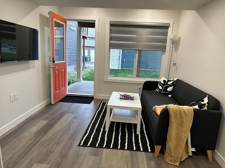 Cozy basement suite with private entrance Reviews, Deals & Photos 2026 - Expedia