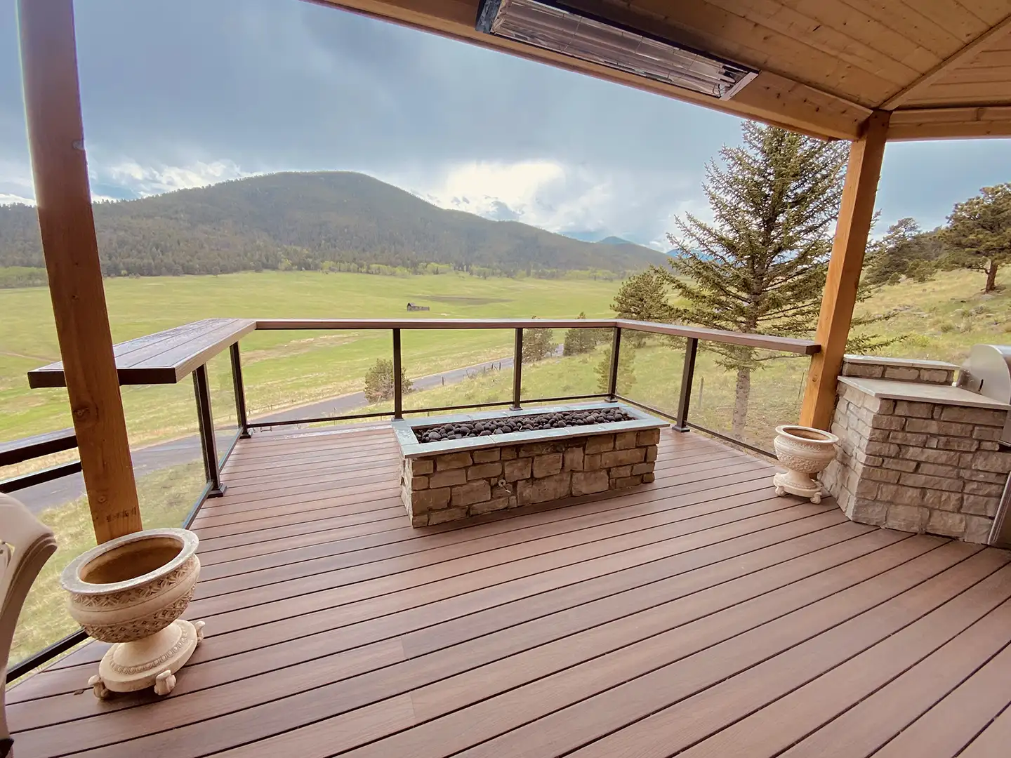 Custom Railings - Rolling Ridge Deck & Home