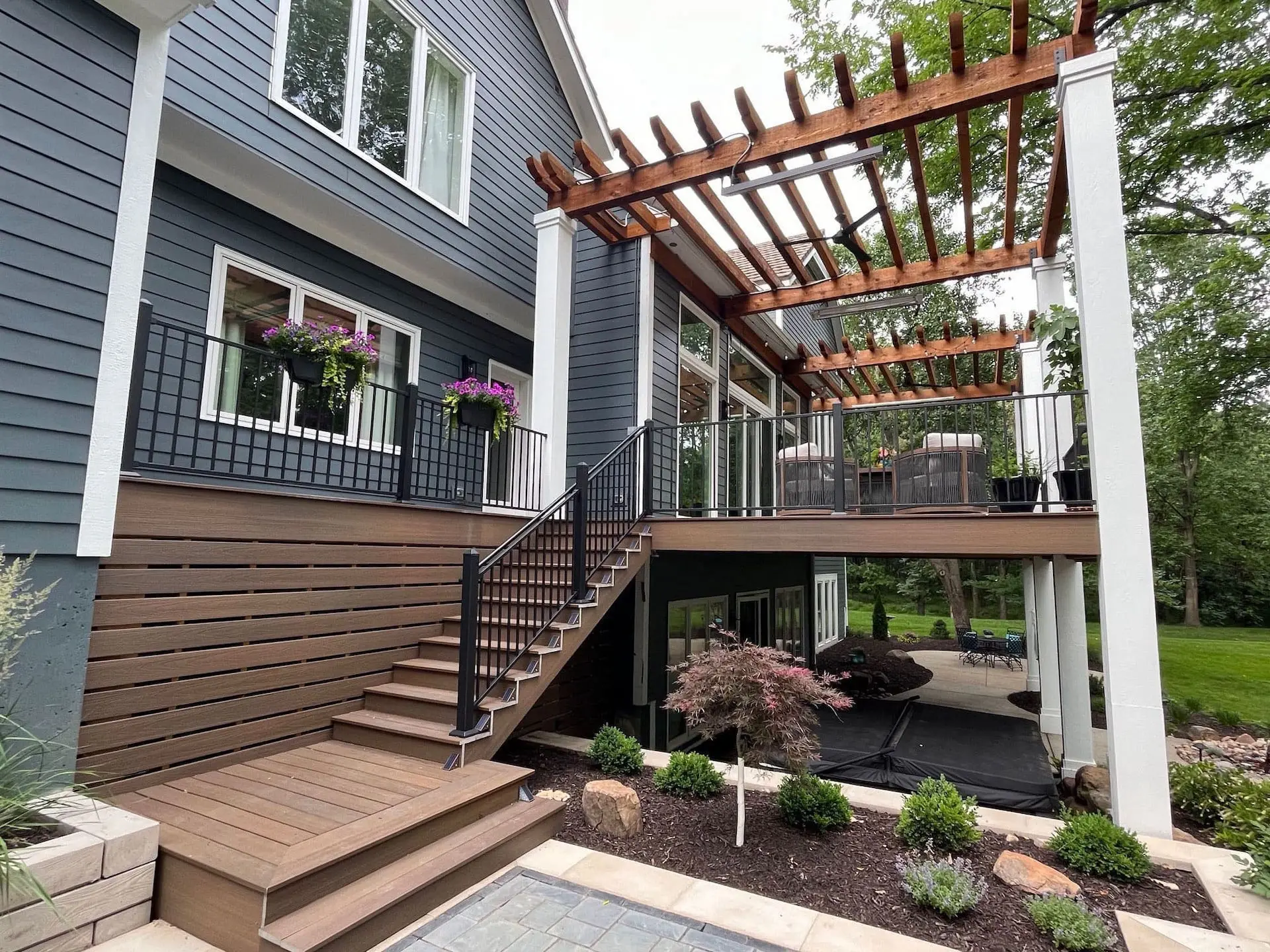 Deck Design Ideas: Composite, Pergolas & Railings