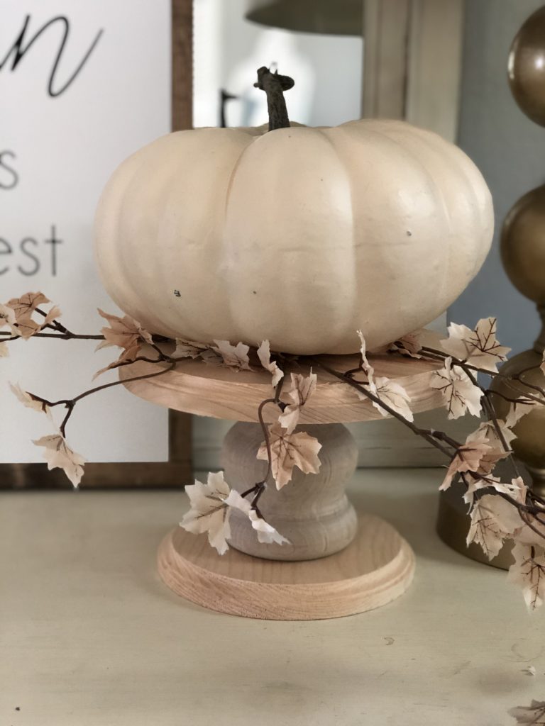 Decorating with Pumpkins for Fall | Pumpkin Decor Ideas