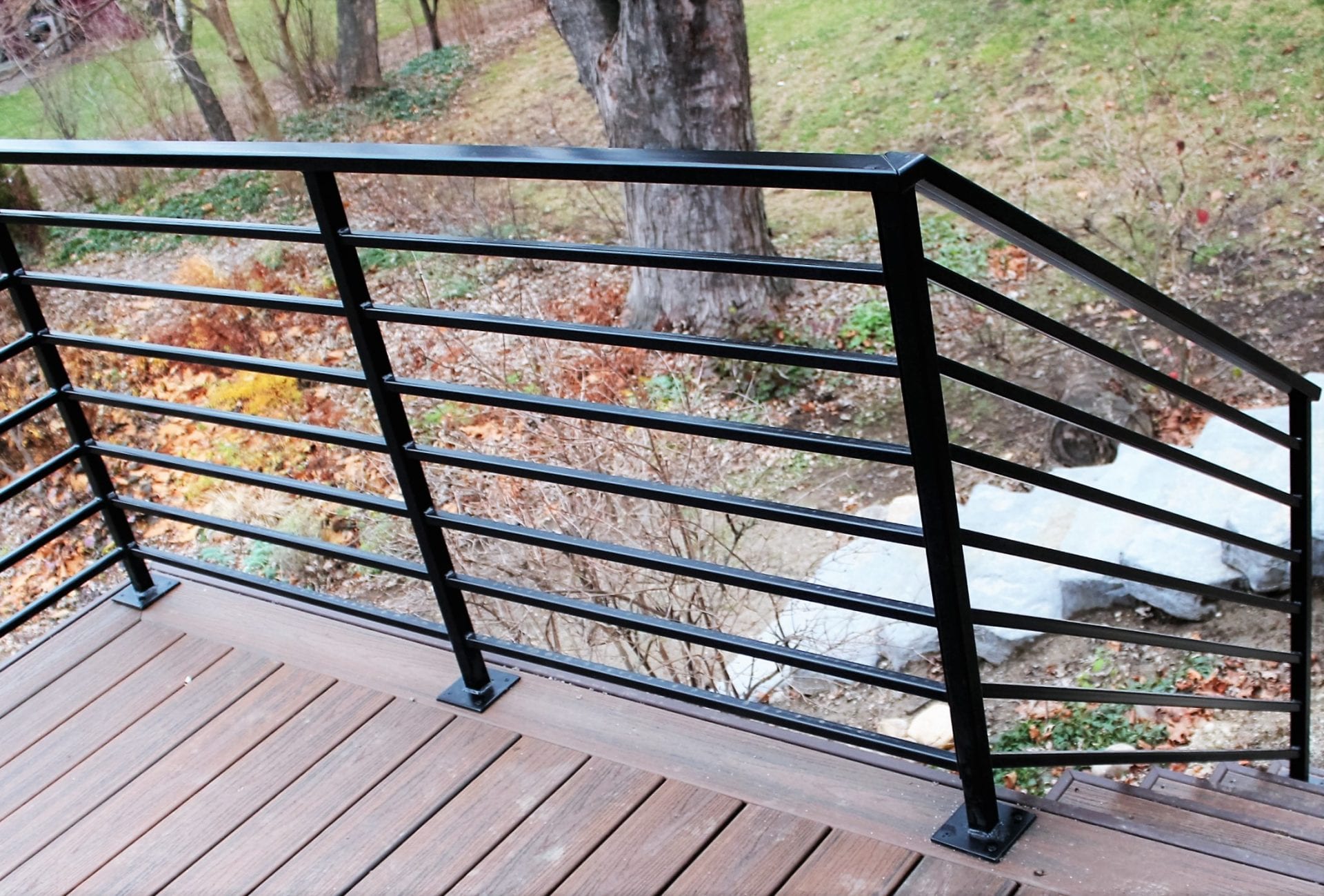 Elegant Horizontal Metal Deck Railings