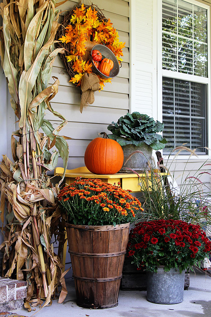 FALL PORCH DECOR FARMHOUSE STYLE story