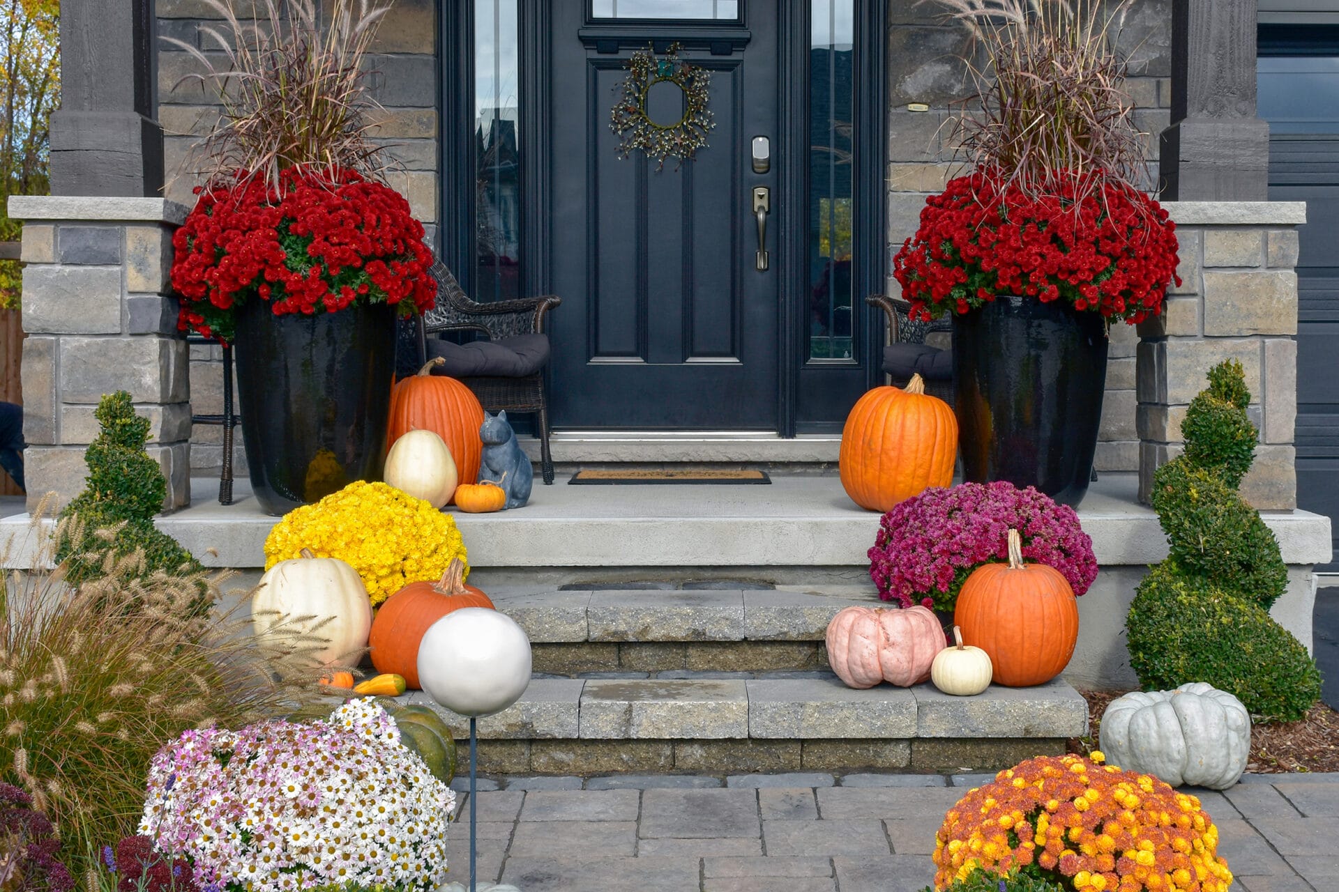 Fall Porch Display Gallery | Fall Into Pumpkins