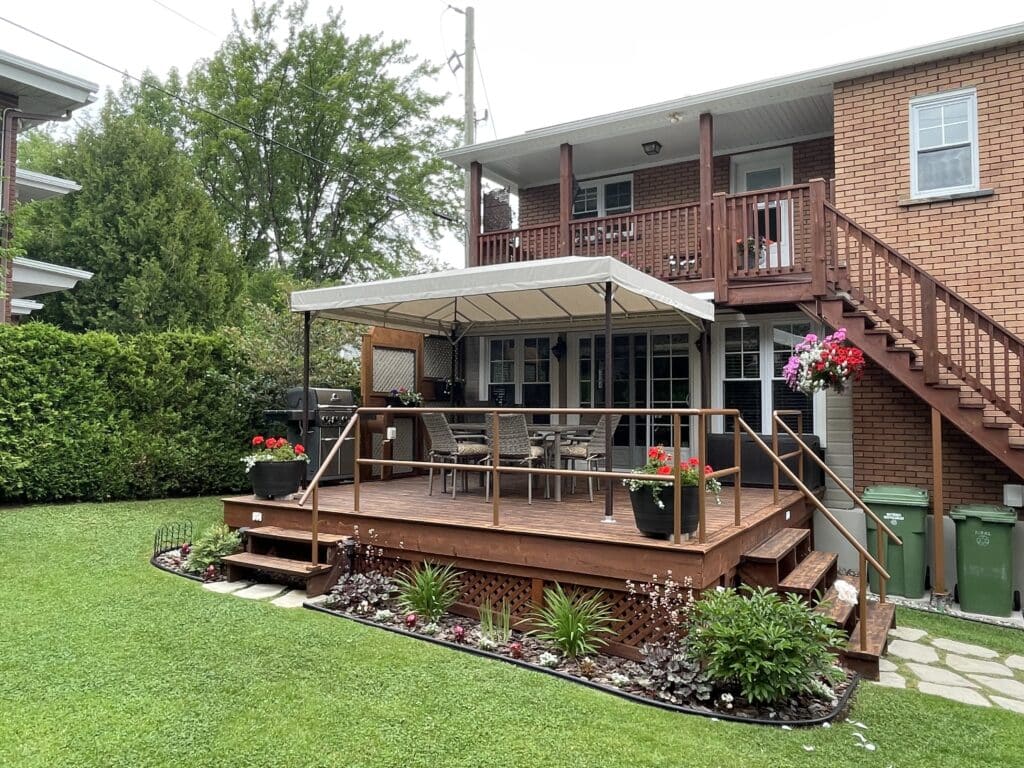 Fixed residential patio awnings in Canada - Canevas St-Antoine