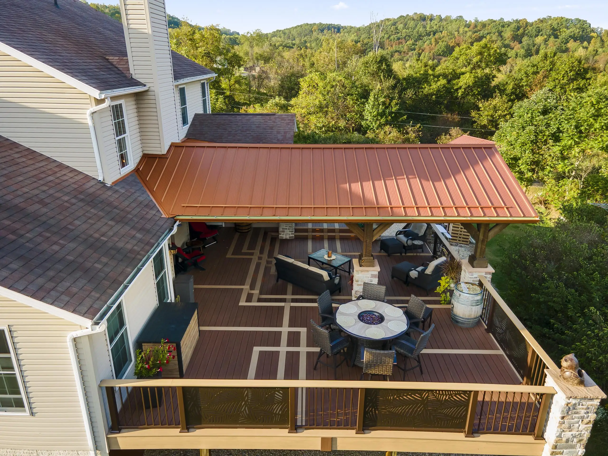 Ground Level Decks vs Elevated Decks: Which Is Right for Home?