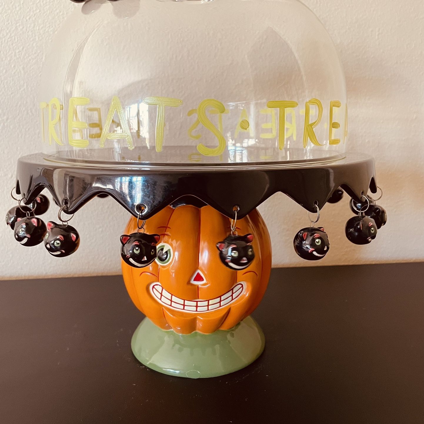 Halloween Cake Stand With Dome Dept 56 Halloween Votives Department 56 Glitterville Halloween Cake Treat Serving Plate With Dome For Sale In Fountain Valley, CA OfferUp