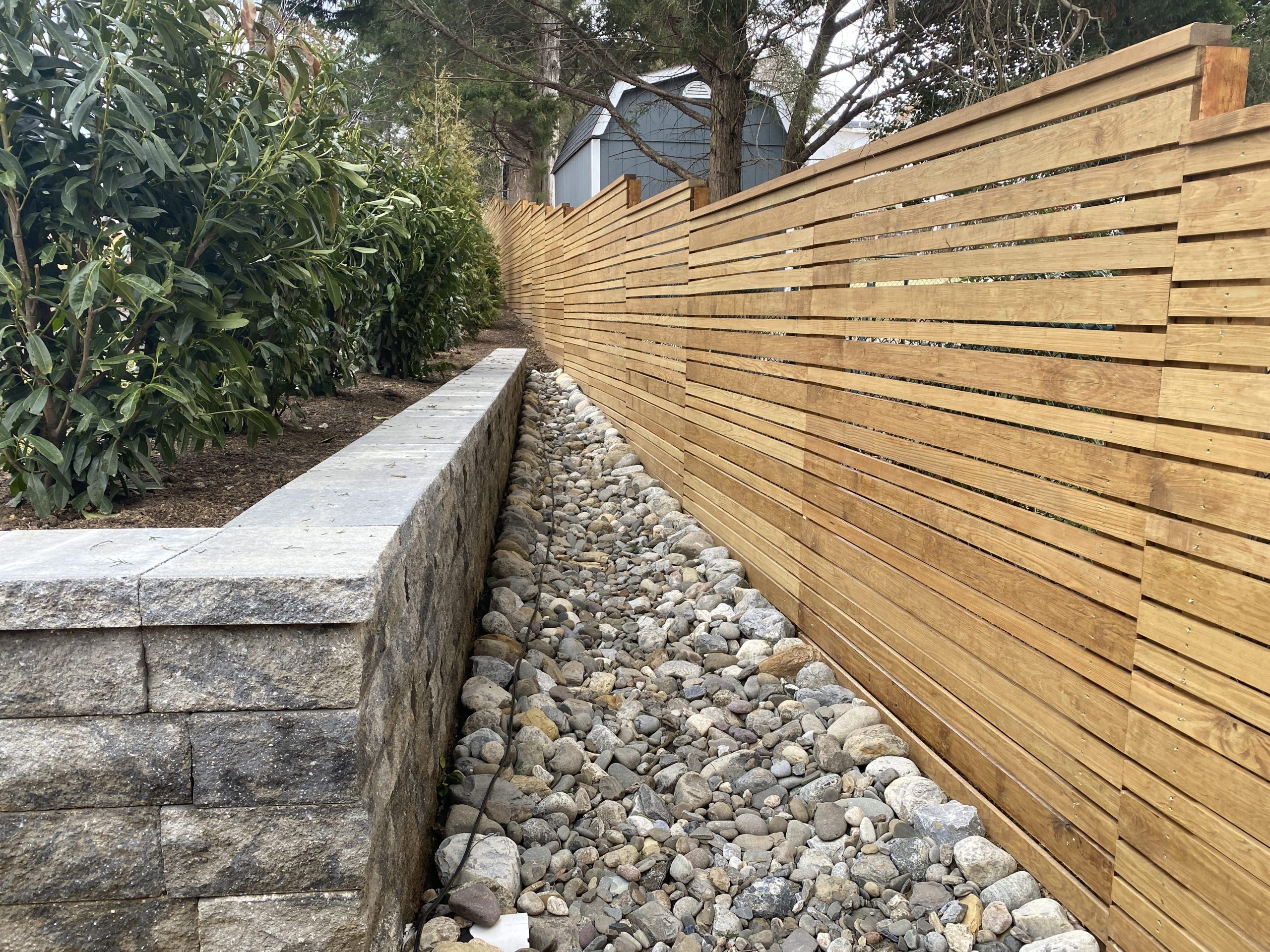 Horizontal Fence & Skirting Design with FineHouse Components
