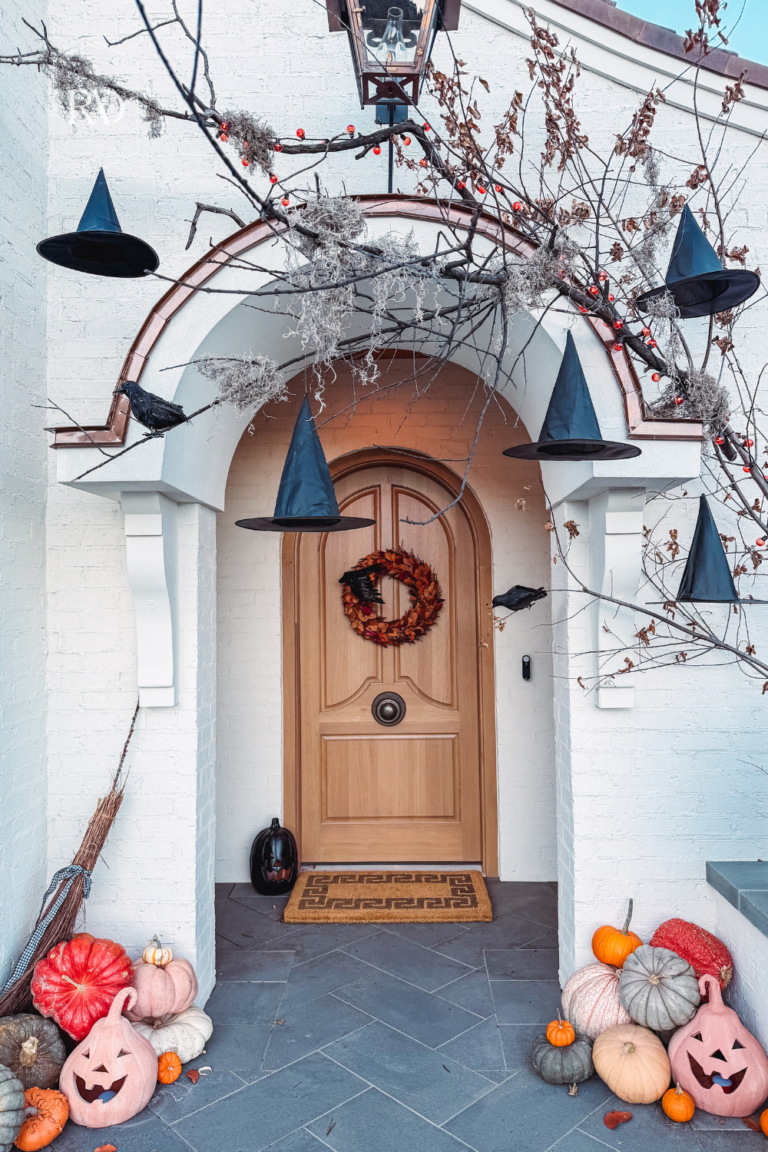 How to Create a Cozy & Slightly Spooky Fall Porch