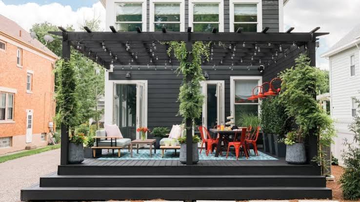 How to Paint a Deck to Add Years to Its Life | HGTV