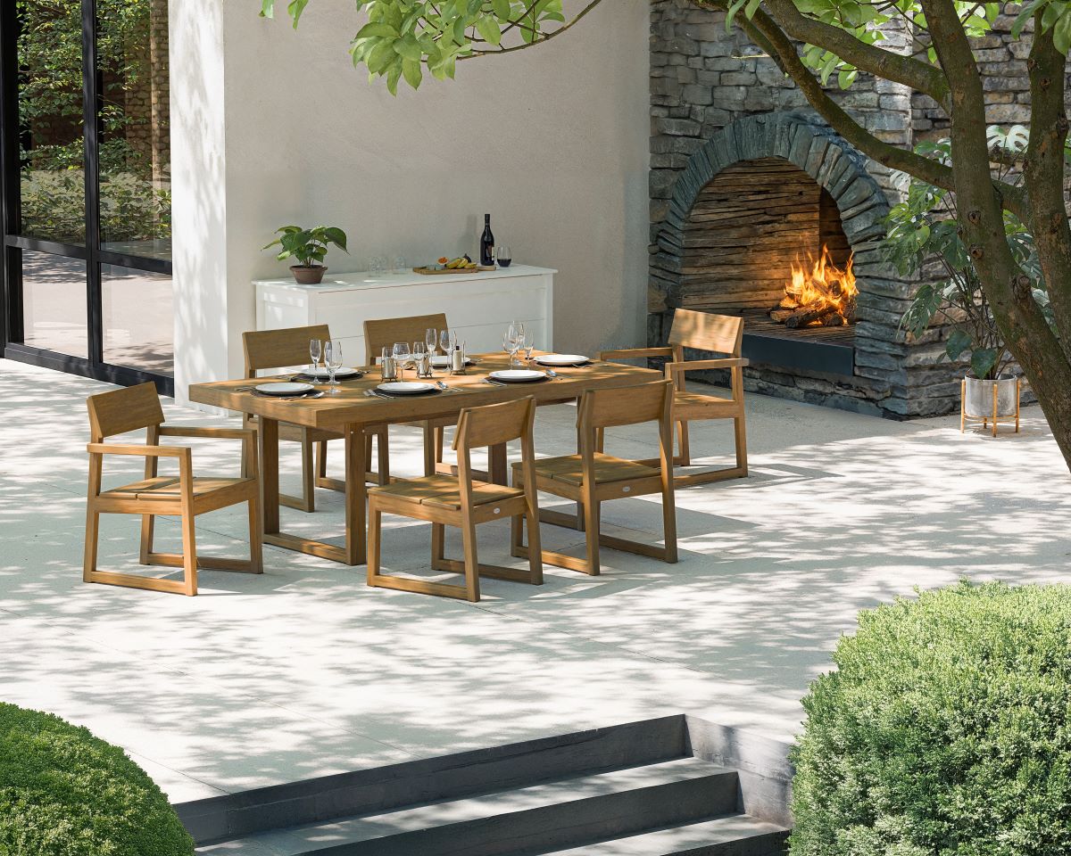 How to Style an Outdoor Dining Set for Summer Gatherings