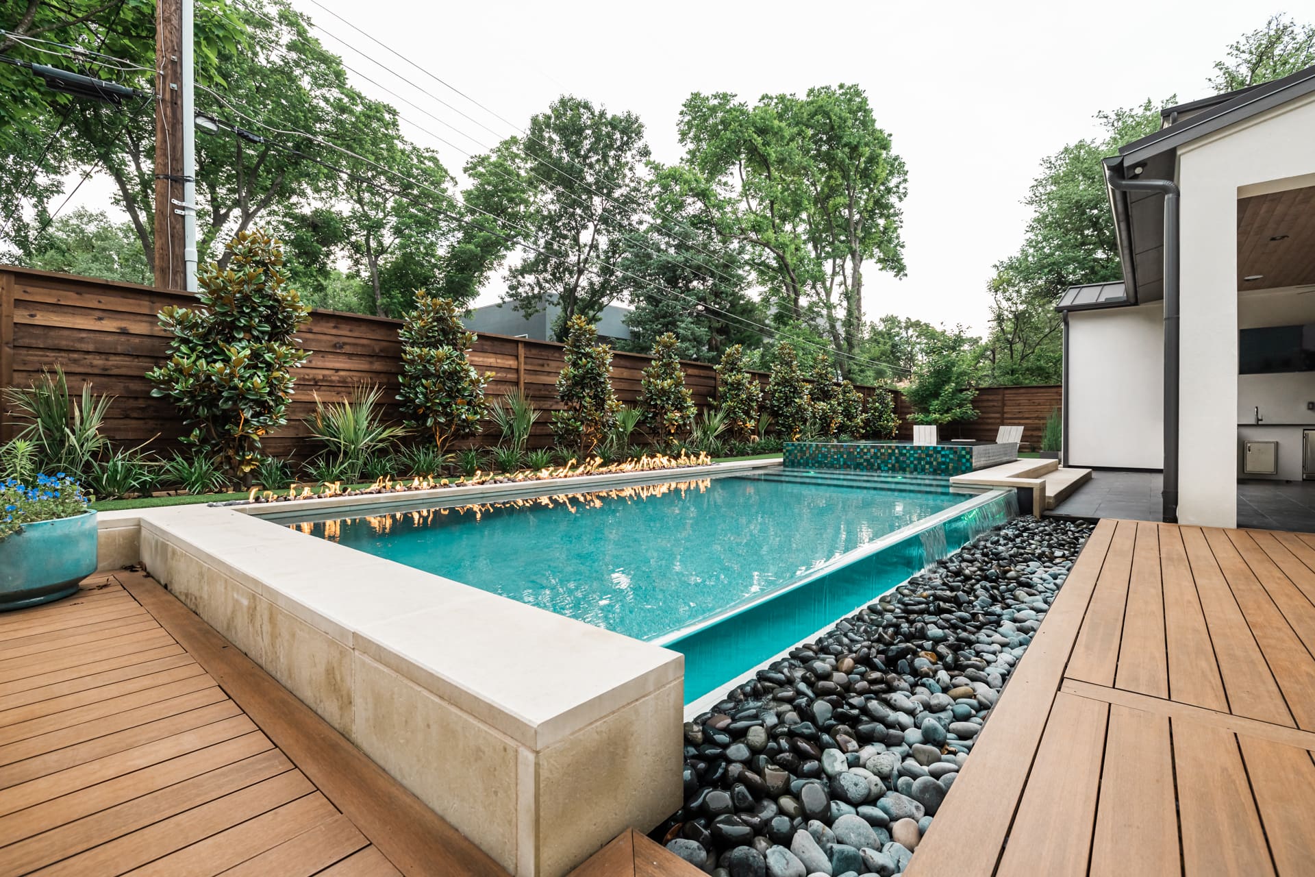 Jamestown Road: Custom Luxury Pool & Outdoor Space in Dallas, TX
