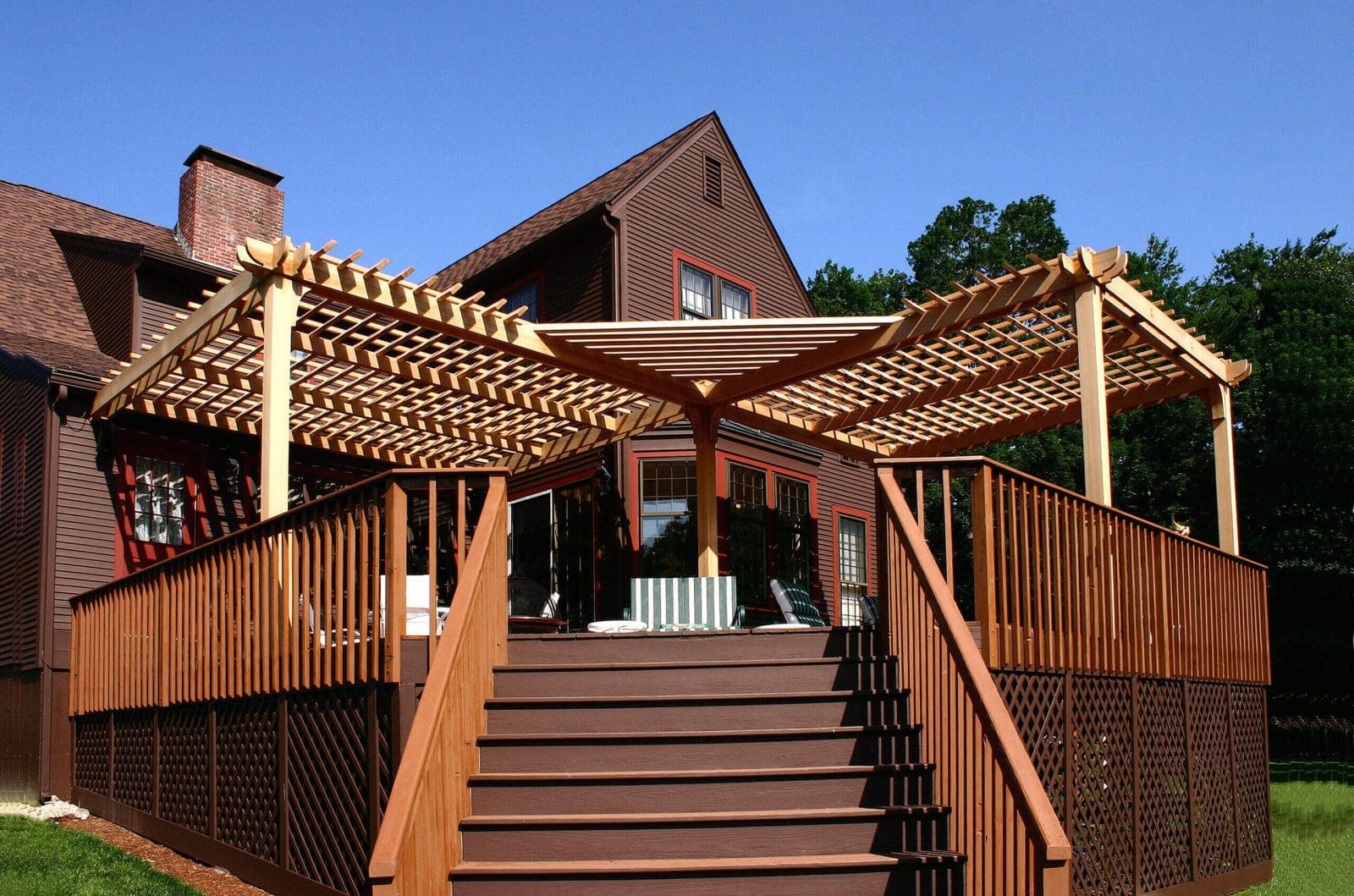 Louvered Deck Pergola No. SP3 | Trellis Structures