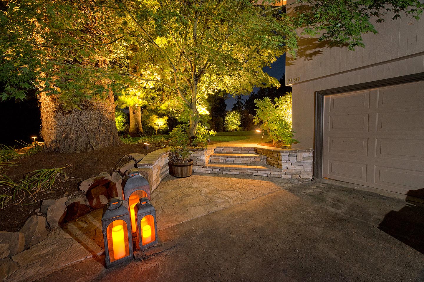 Low Voltage Outdoor Lighting - Premier Backyard Living