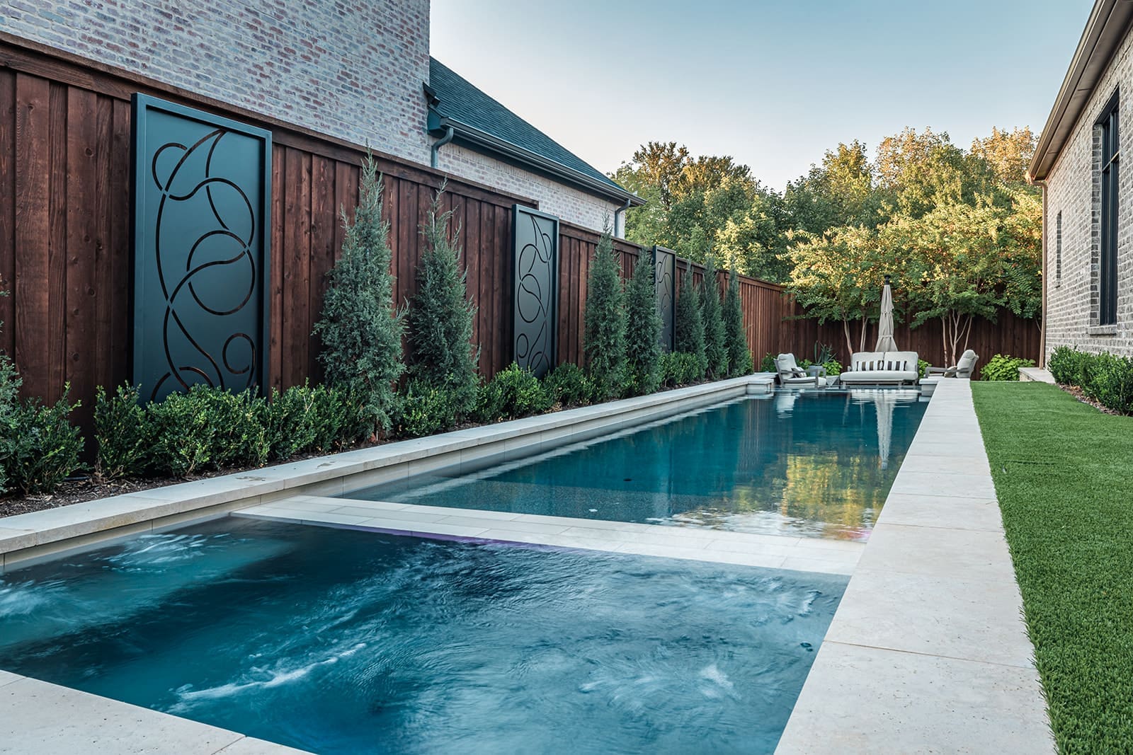 Montmartre Way: Custom Luxury Pool & Outdoor Space in Dallas, TX