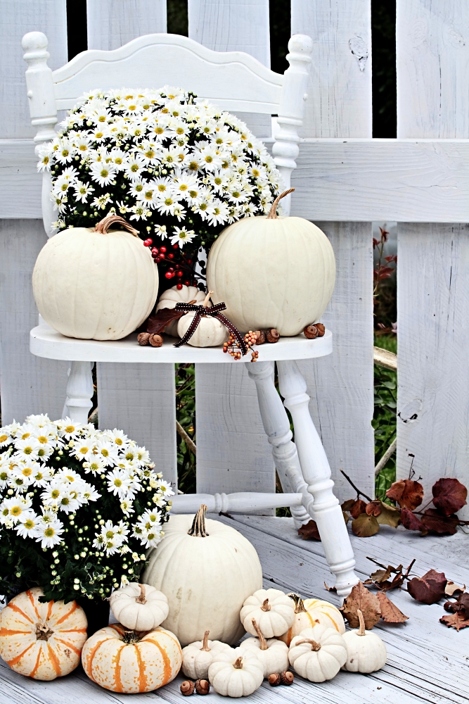 Outdoor Fall Arrangements to Try - Town & Country Living
