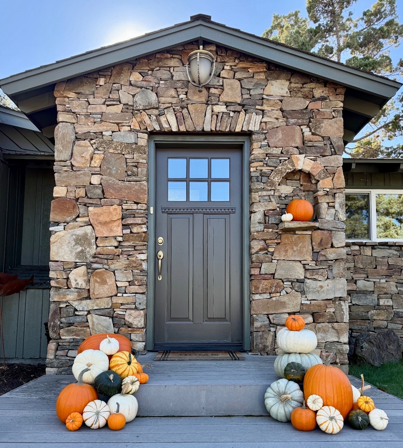 Pumpkin Packages – Pumpkins Stacked and Styled