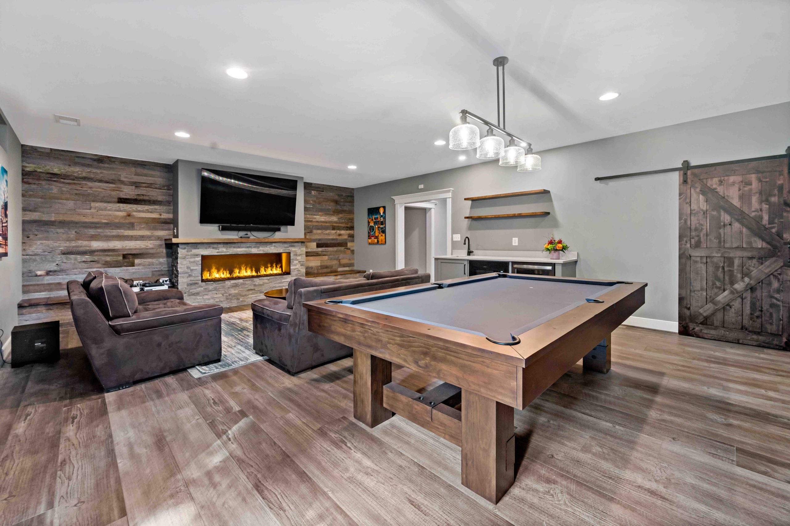 Rustic Basement Remodel Perfect For Cozy Family Evenings