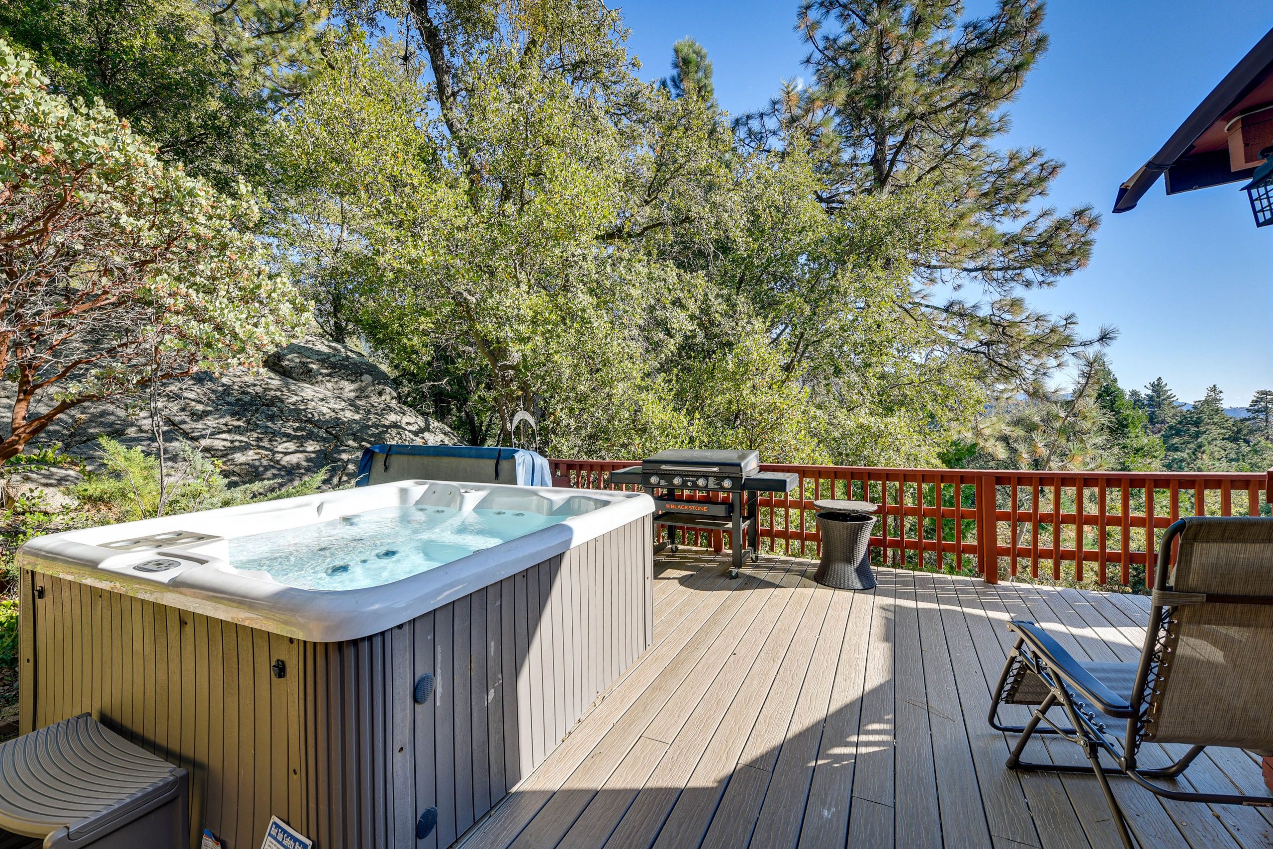 Stunning Idyllwild Home w/ Private Hot Tub & Decks - Idyllwild-Pine Cove, CA | Evolve