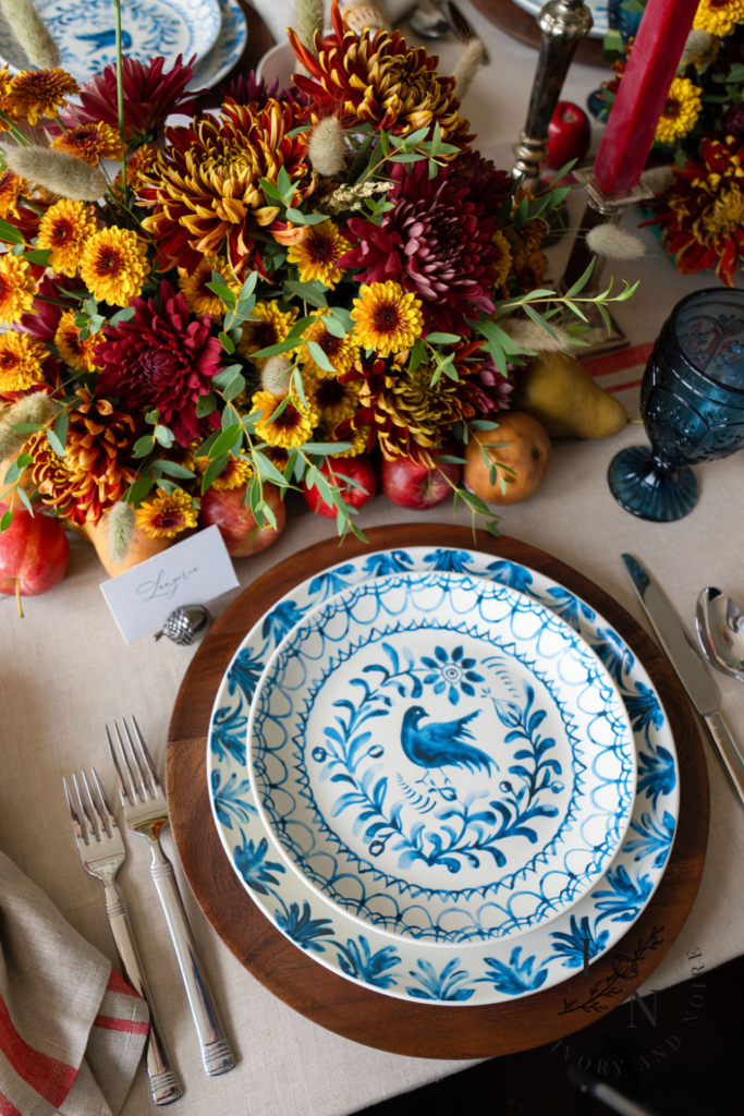 Thanksgiving Table Ideas: Crafting a French Inspired Harvest-Themed Thanksgiving Tablescape