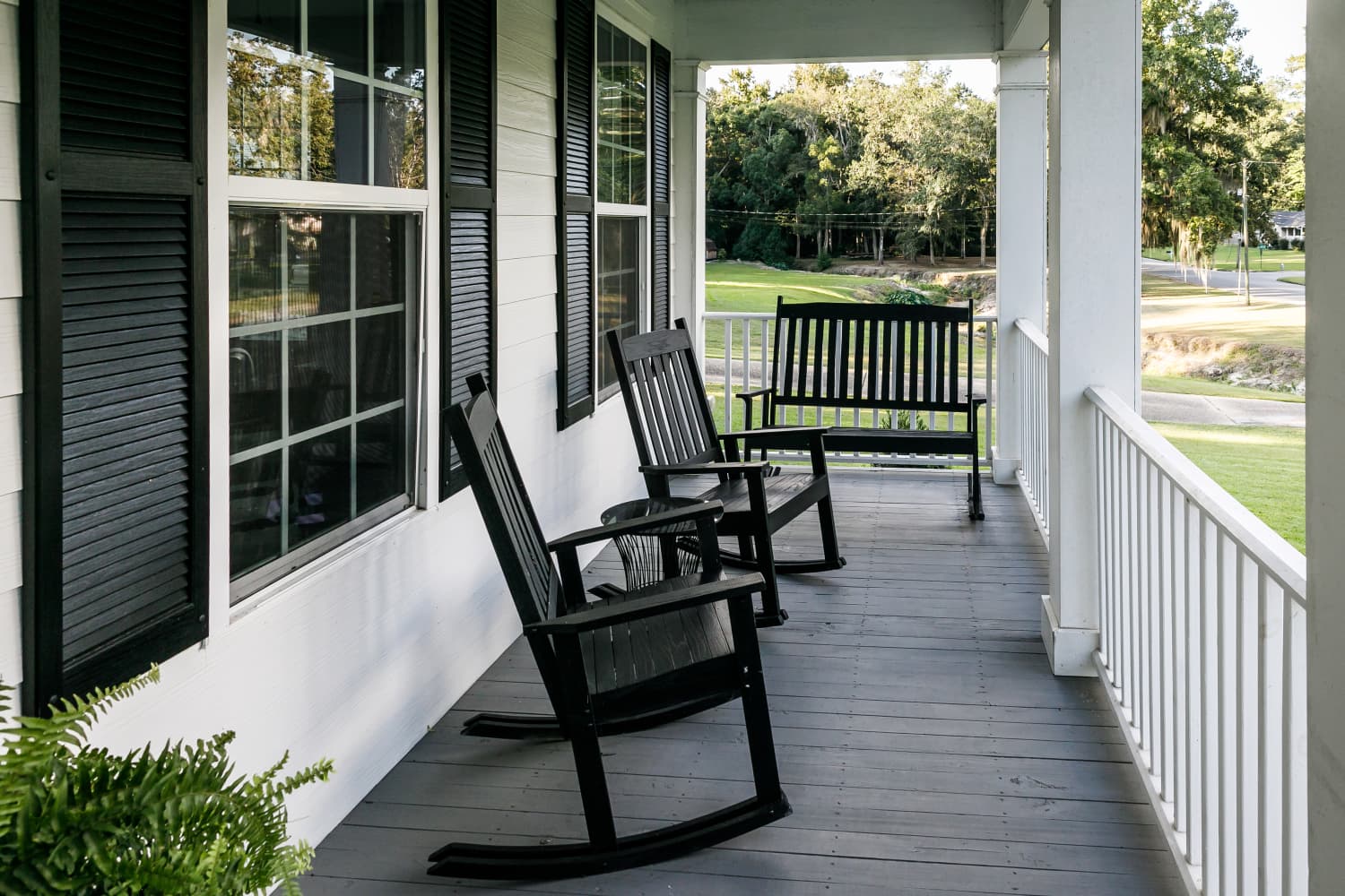 The Best Paint Colors for Your Porch, According to Real Estate Agents | Apartment Therapy