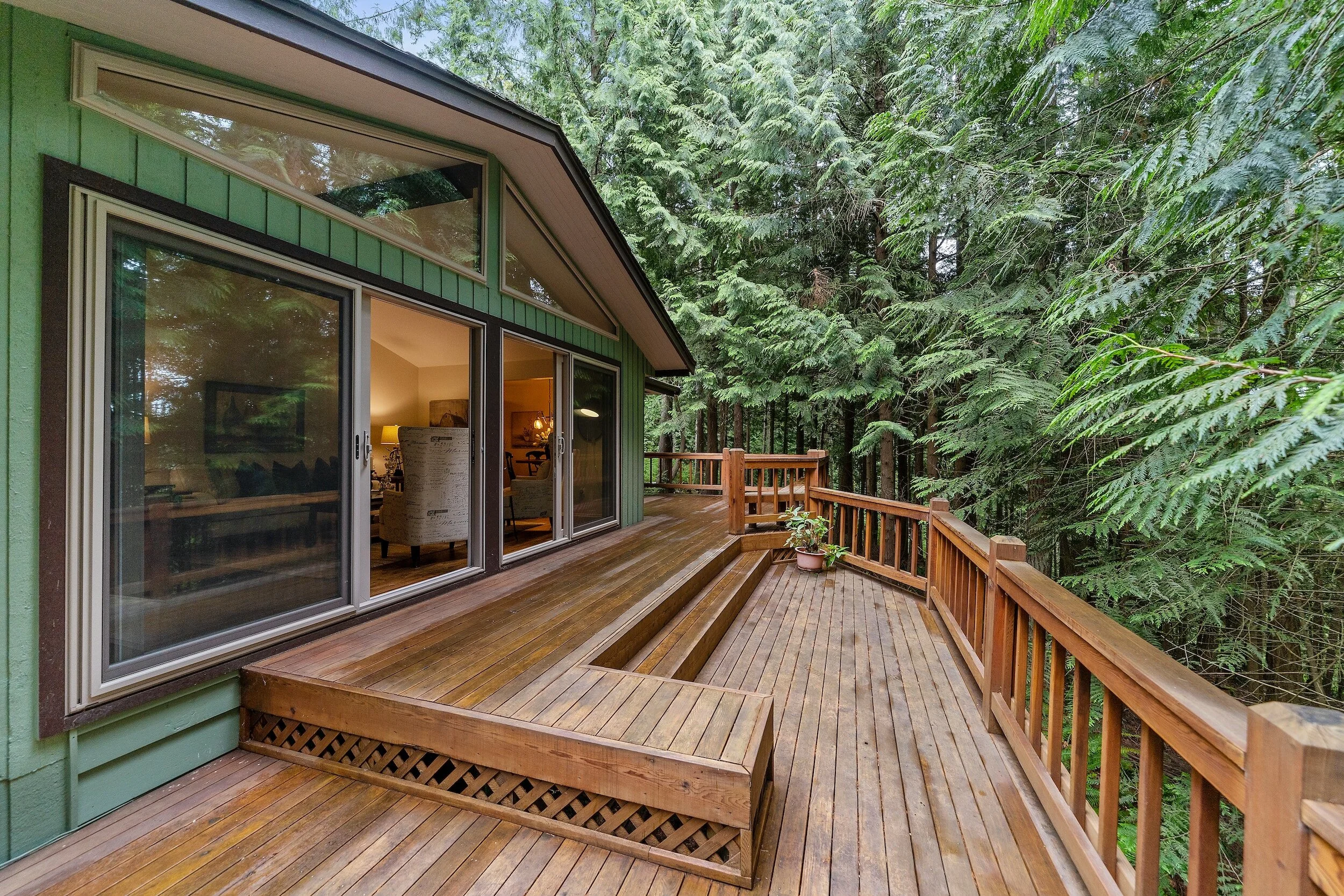 Top Deck Design Trends in 2023 | Elevate Your Outdoors — Creative Enclosures