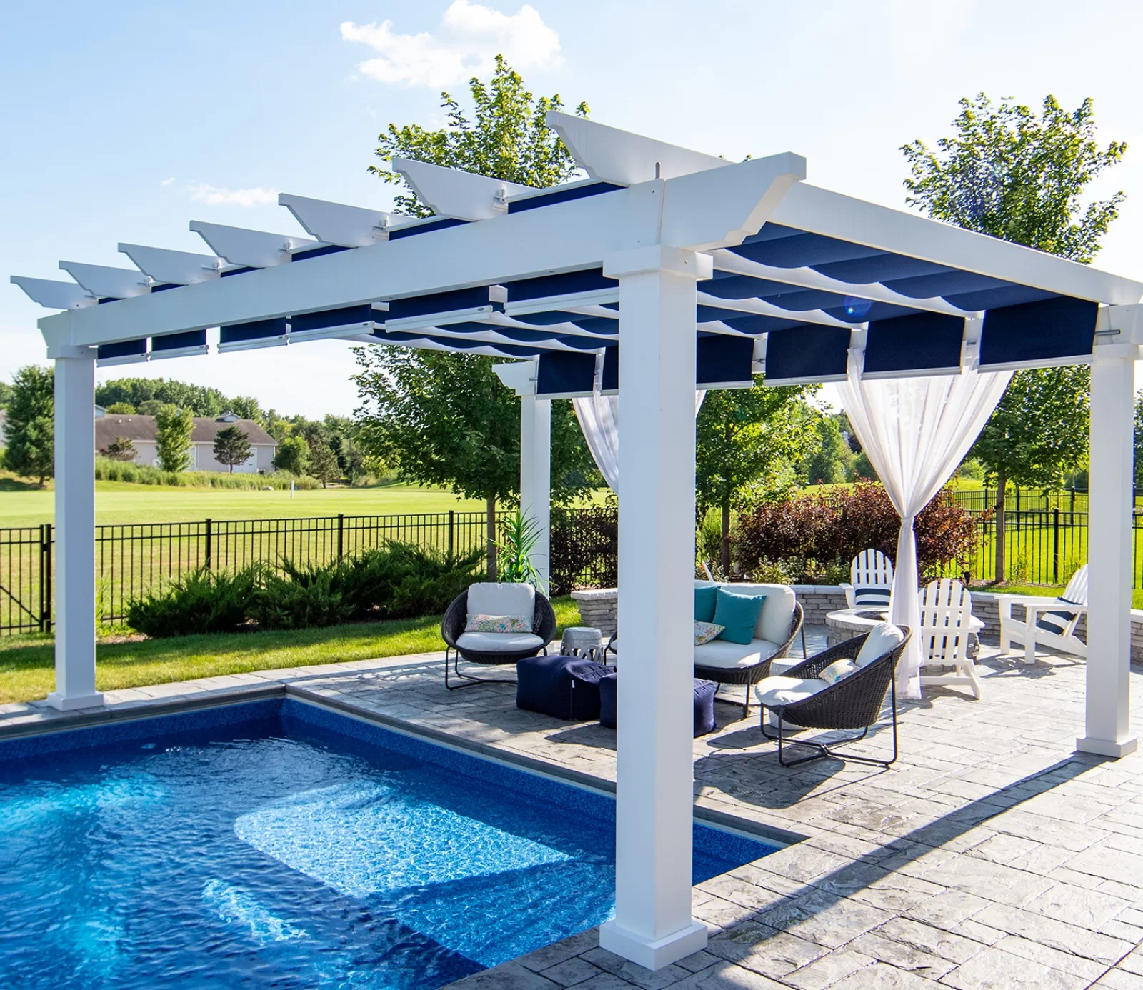 Trex®Pergola™ - ShadeTree Canopies
