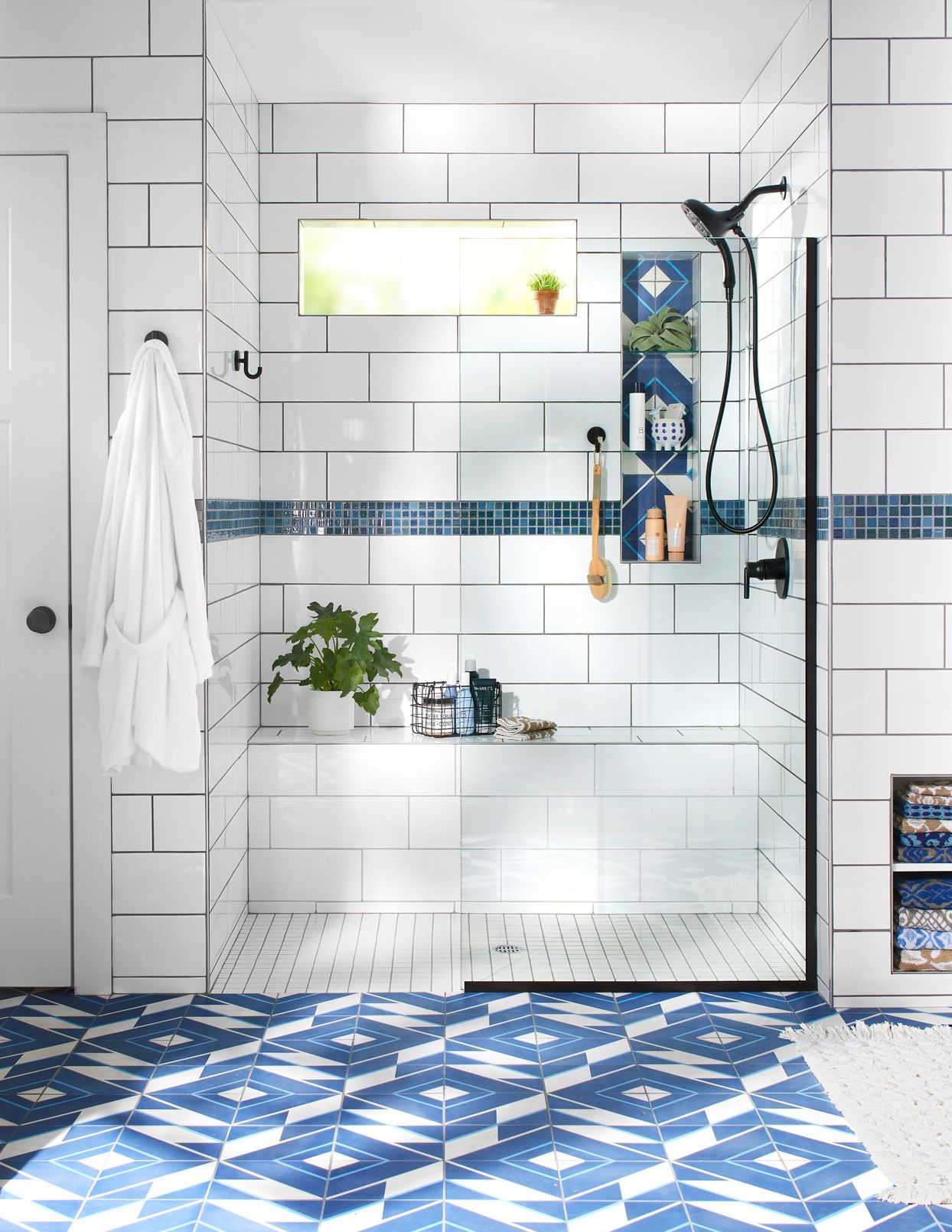 What Is a Curbless Shower? Learn the Pros and Cons of This Zero Entry Design