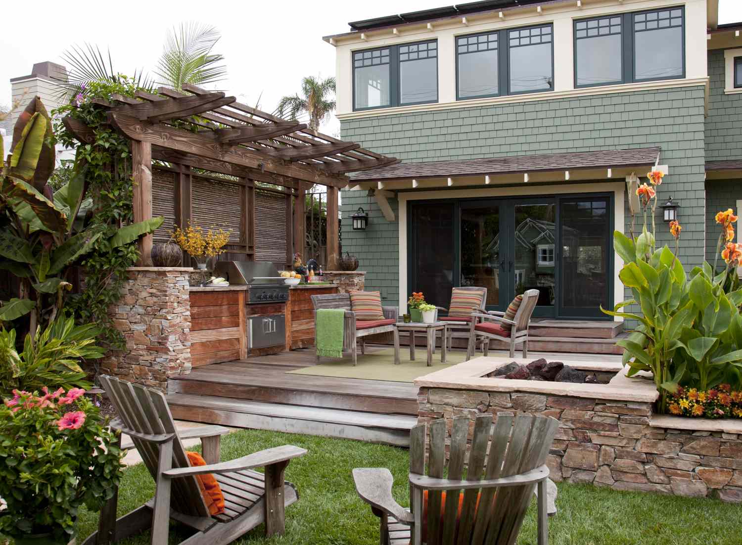 15 Outdoor Grill Ideas for Your Summer Entertaining Spot