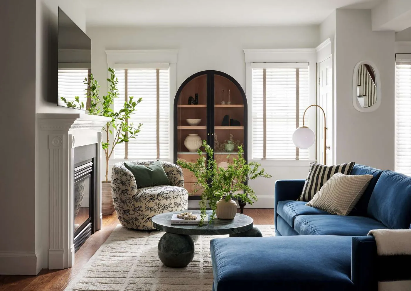 17 Small Living Room Layouts That Will Maximize Your Social Space