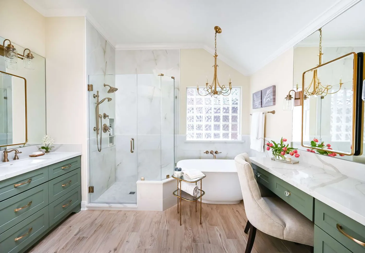 20 Makeup Vanity Ideas That Make Getting Ready Feel Like a Treat