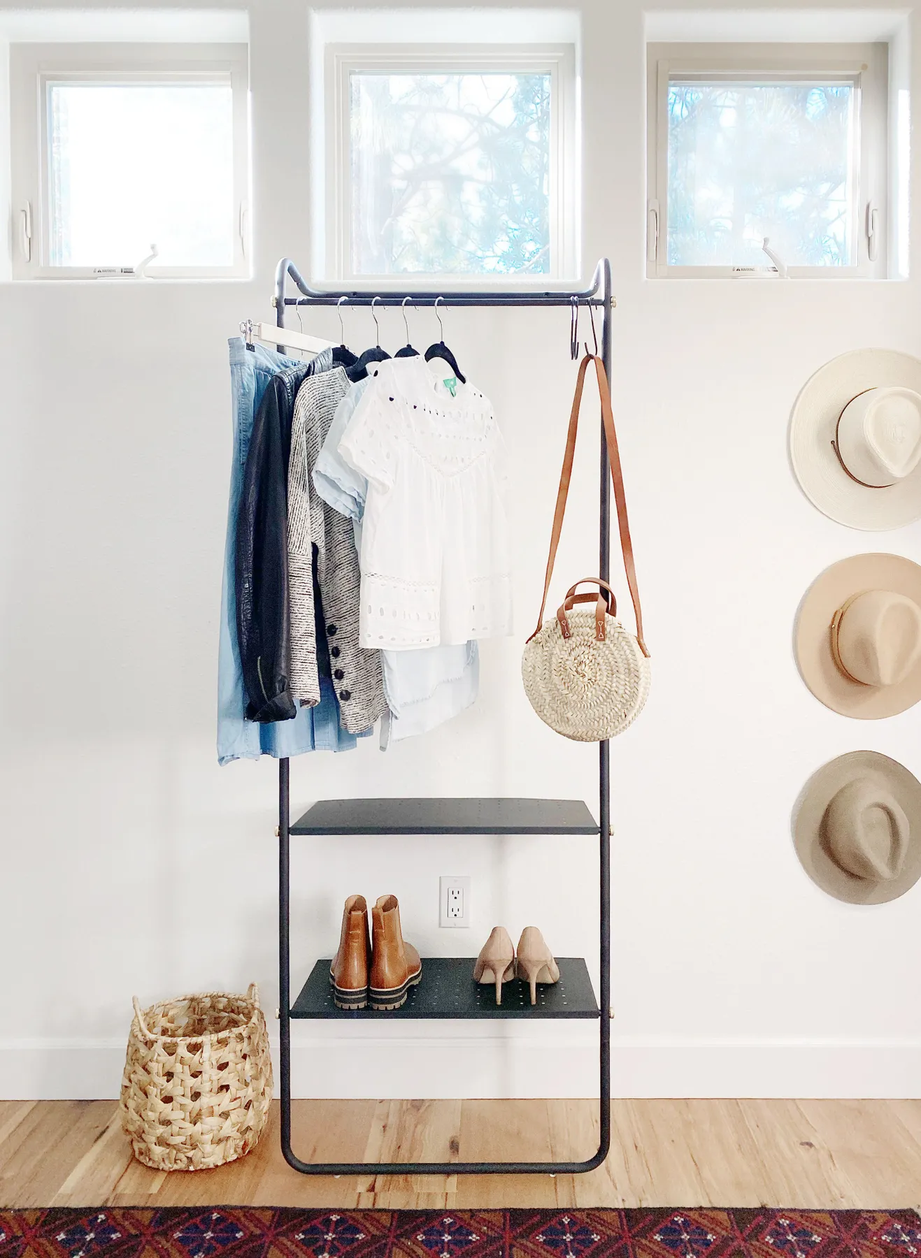 20 Smart Small Closet Ideas to Keep You Organized