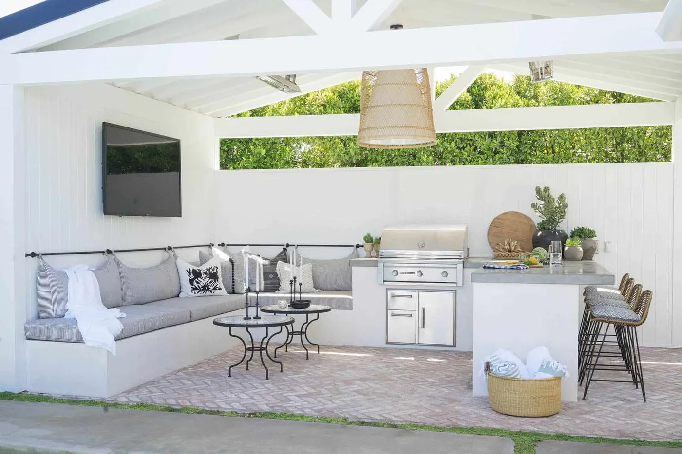 22 Outdoor TV Ideas for a More Entertaining Backyard