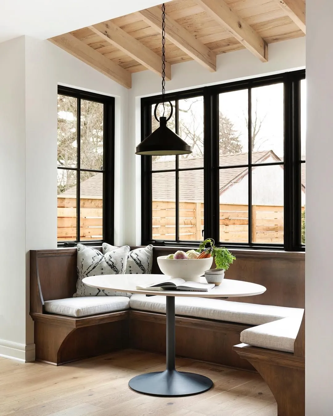 28 Breakfast Nook Ideas for 2026 That Treat Seating as Architecture