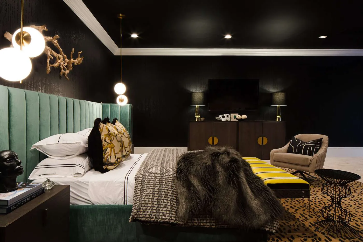 28 Dark Bedrooms That Add Maximum Drama to Your Home