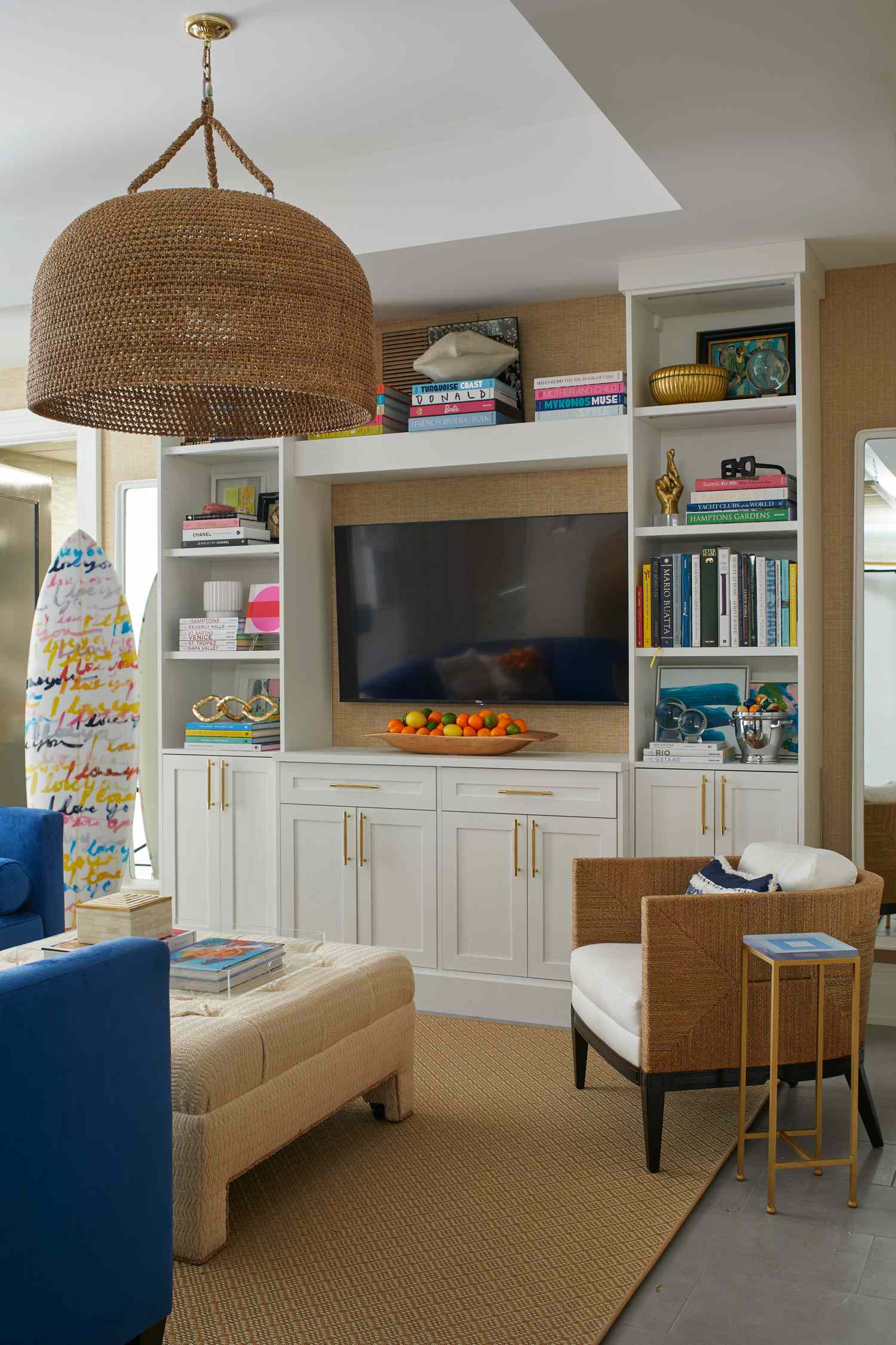 31 Built-In Bookshelf Ideas for Every Room in Your Home