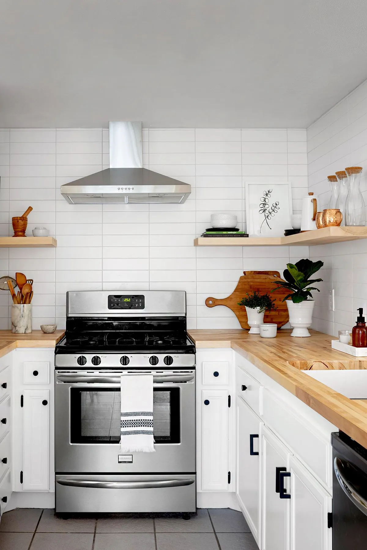 38 Kitchen Remodeling Ideas You Can Do on a Budget