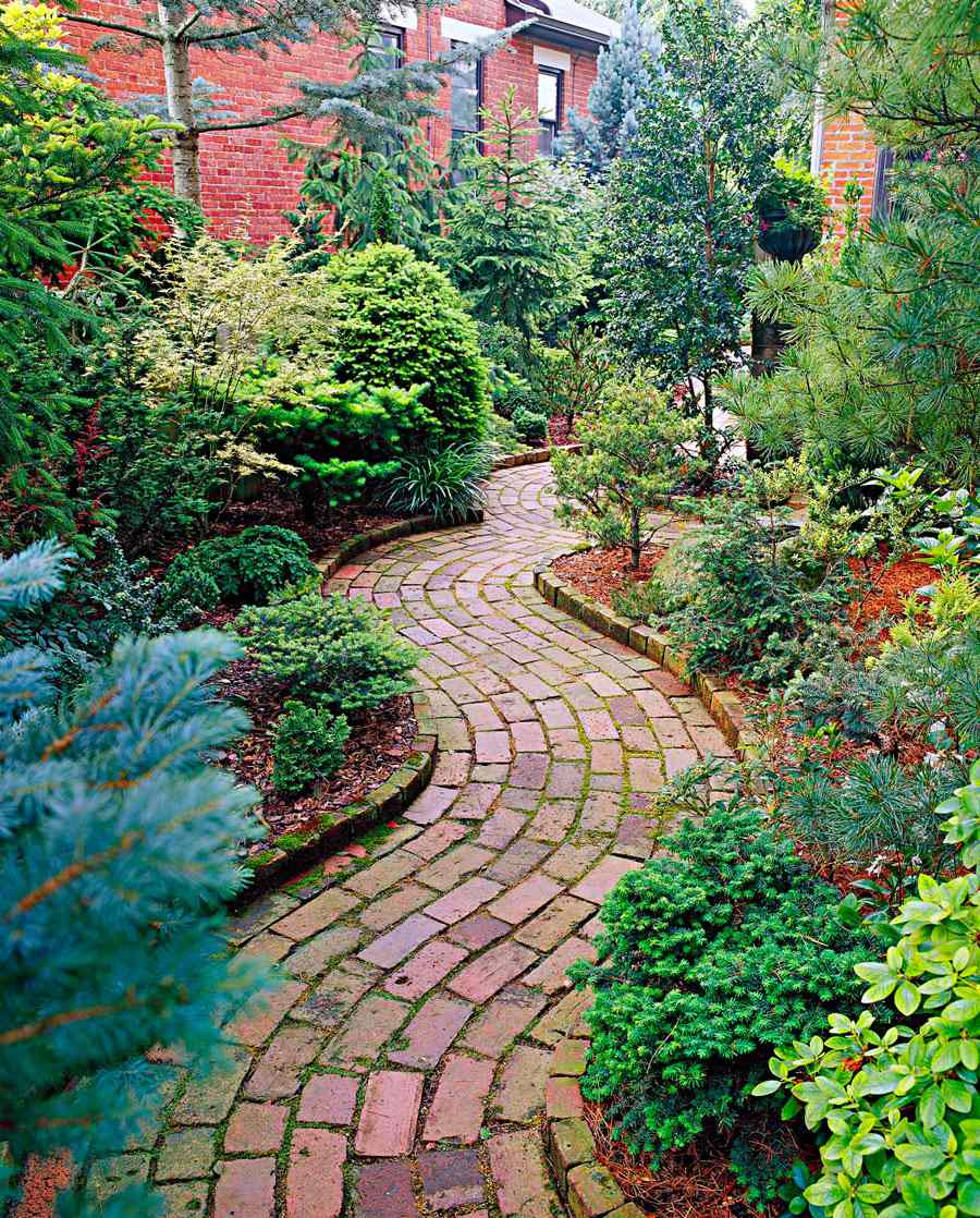 9 Ways to Create a Garden Path