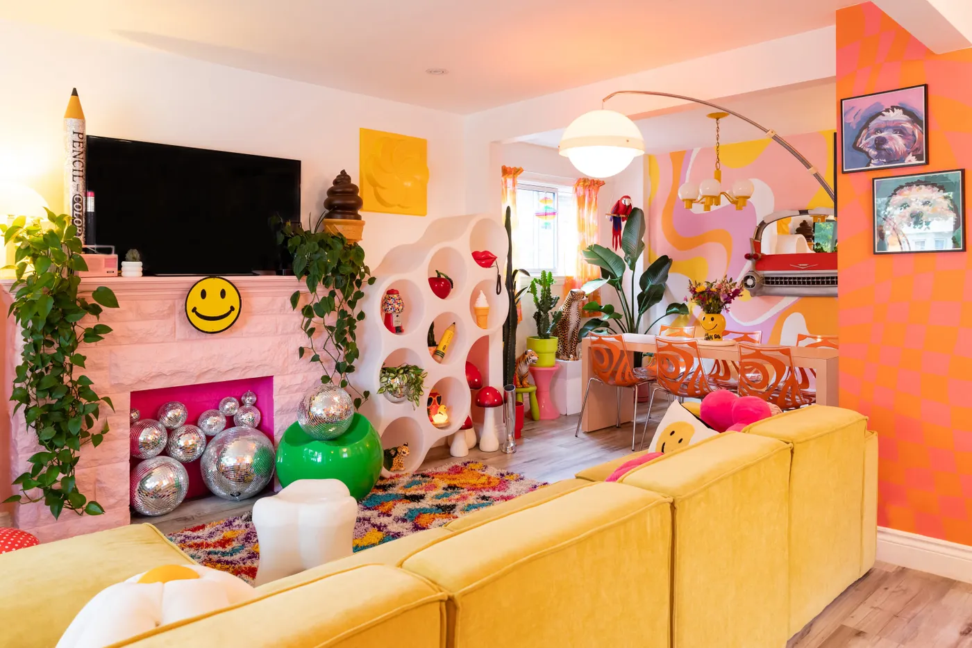 A “Very Neutral” Living Room Makeover Favors Bold Maximalism | Apartment Therapy