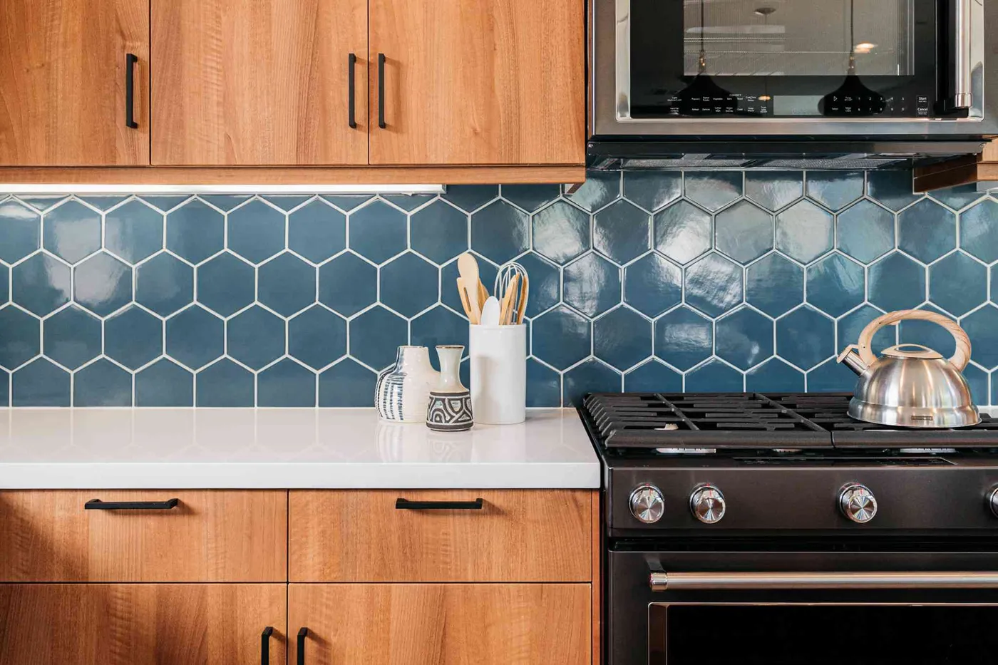 Adhesive Tile Mats for Backsplash: Pros and Cons