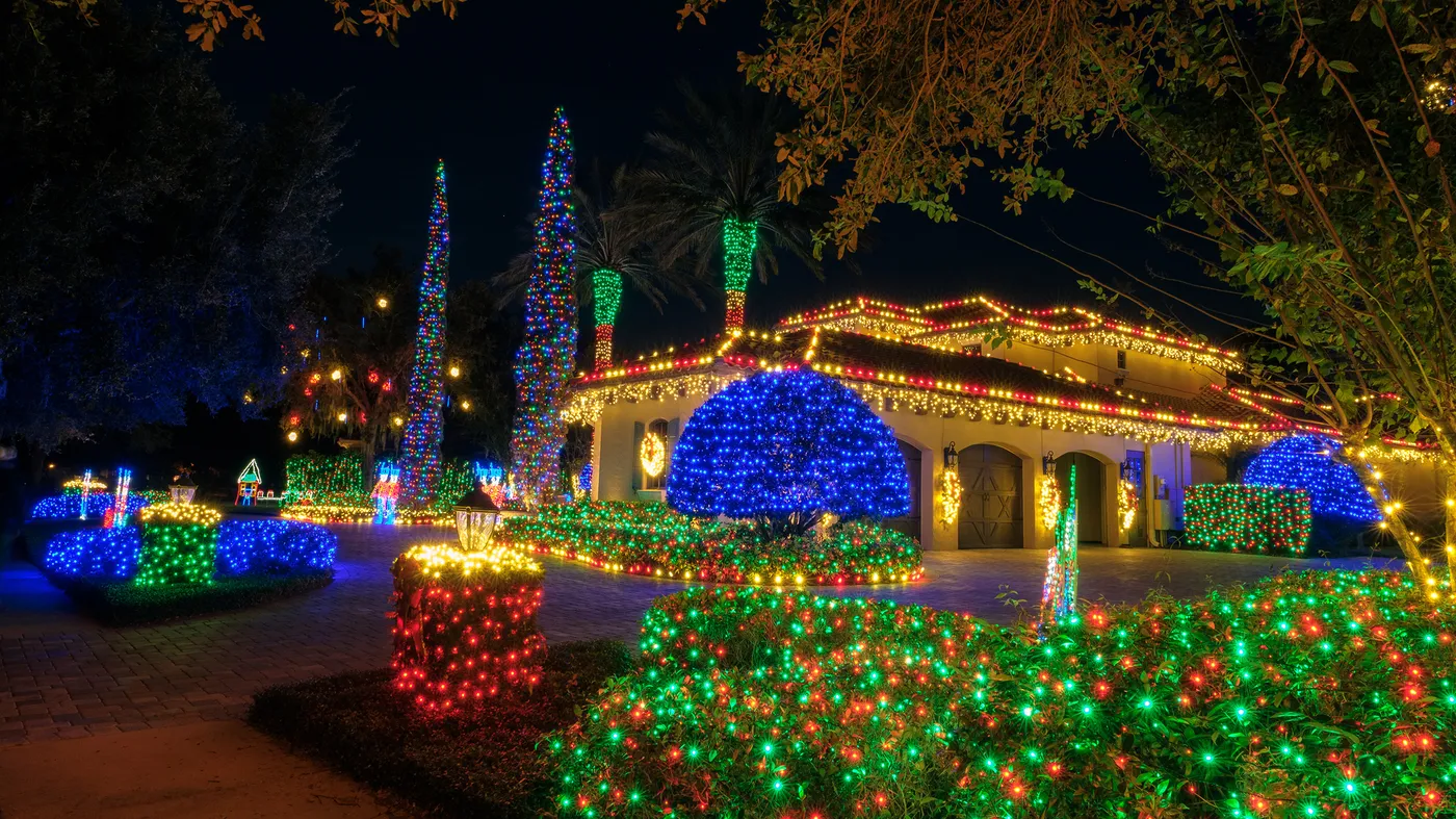 Christmas Light Hanging Service Orlando - Jingle Bell Lights