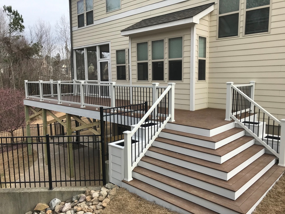 Composite Deck - Dogwood Porch & Deck Company