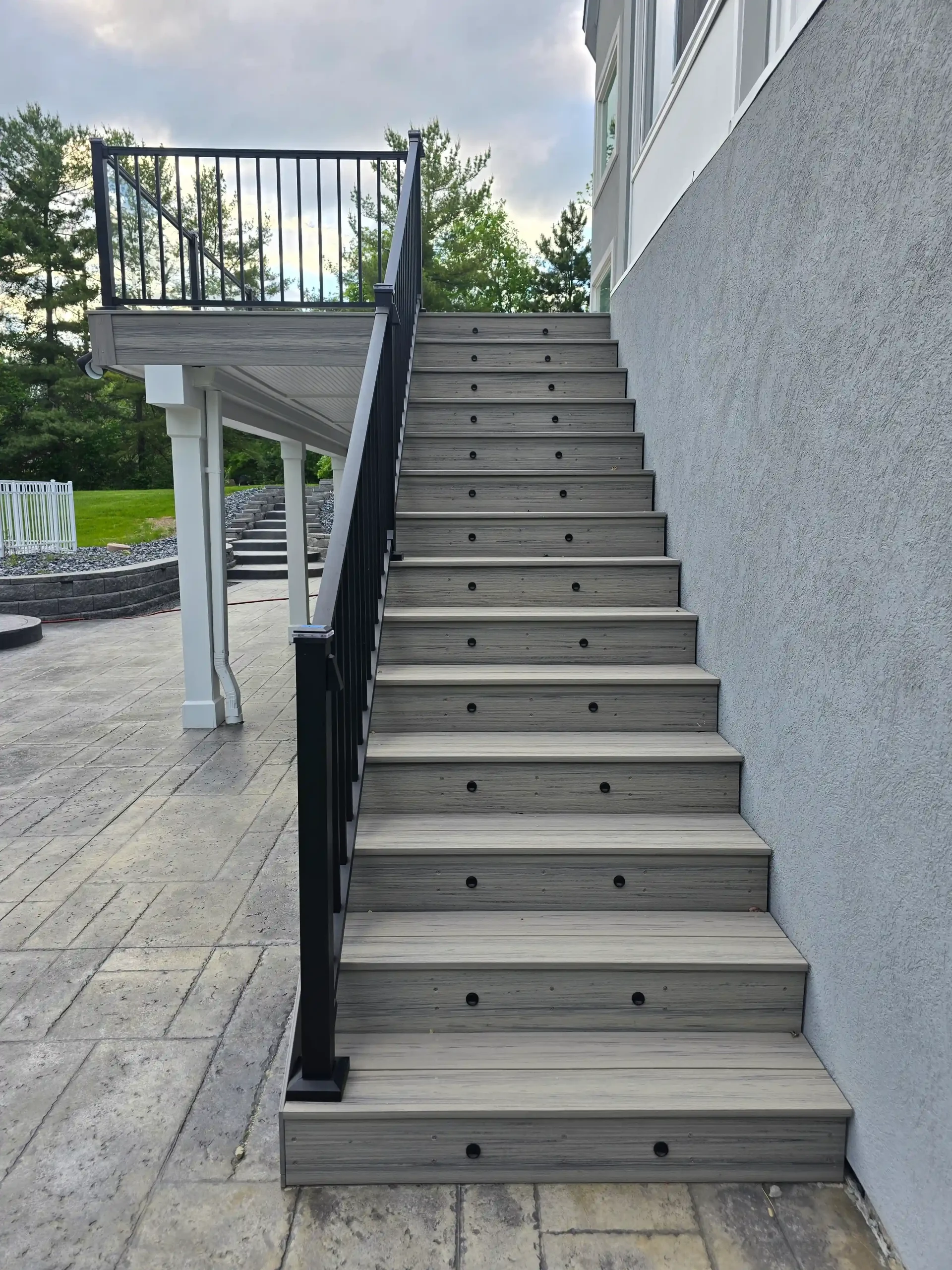 Deck Stair & Step Builders | Cincinnati & Dayton, OH