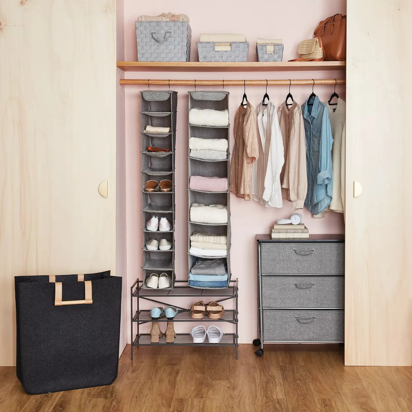 Dorm-Room Closet Organization and Clothes Storage Ideas | PS Home