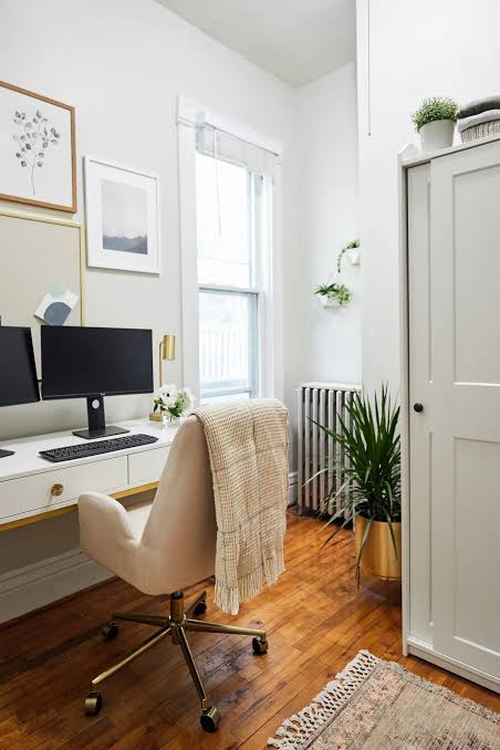 Double-Duty Closet and Home Office Makeover | HGTV