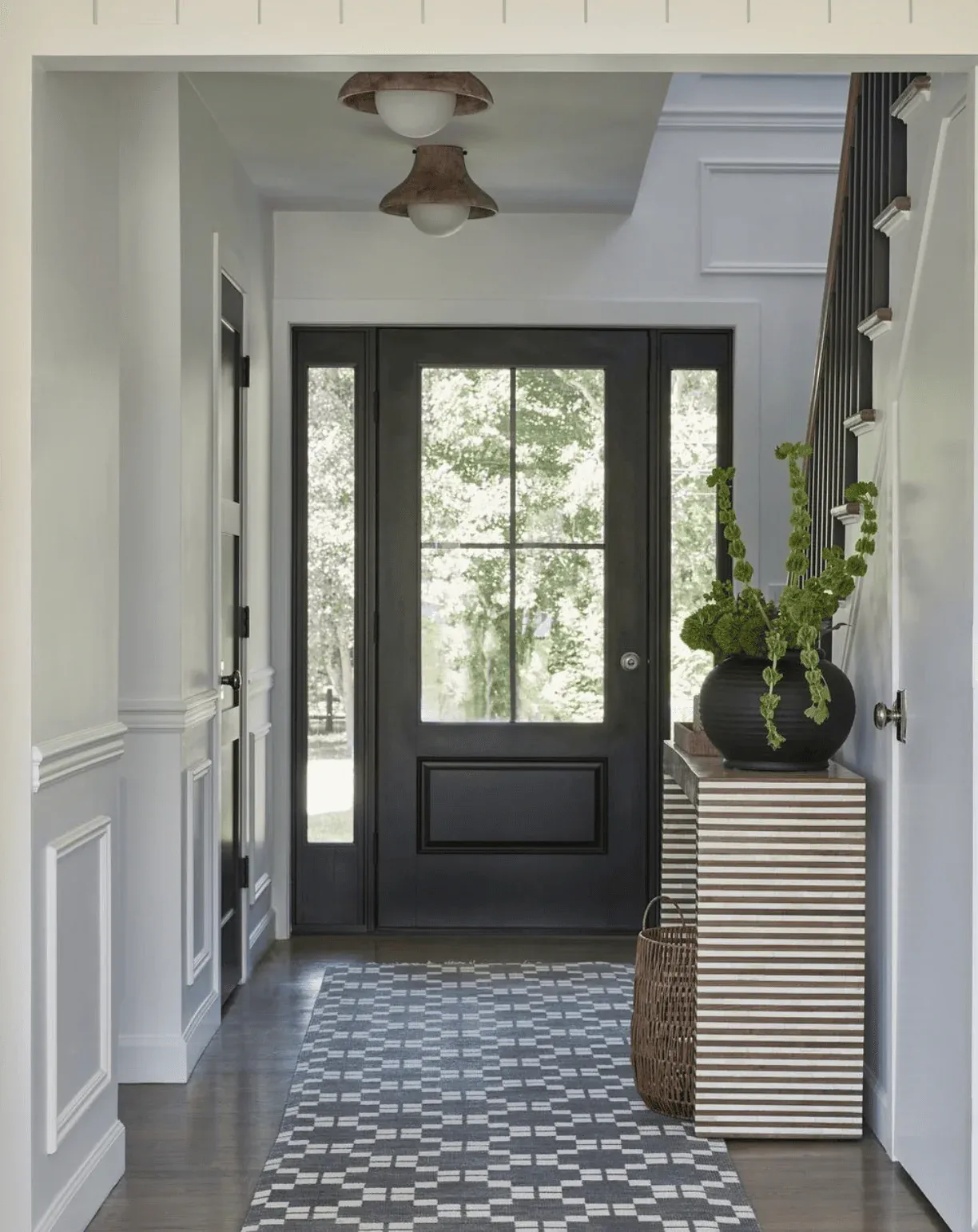 Entry Table Decor Ideas: Simple Tips to Elevate Your Entryway